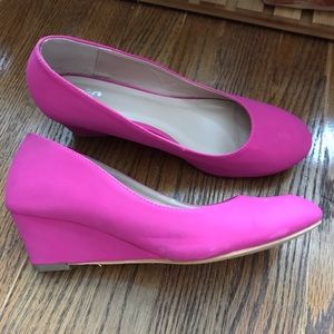 Journee Collection Wedges